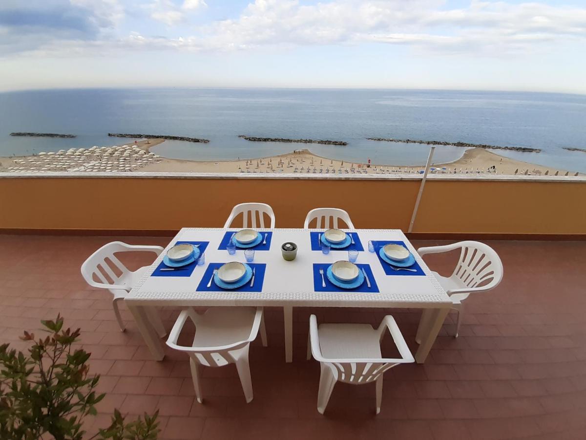 La Terrazza Sul Mare Apartment Montesilvano Exterior photo